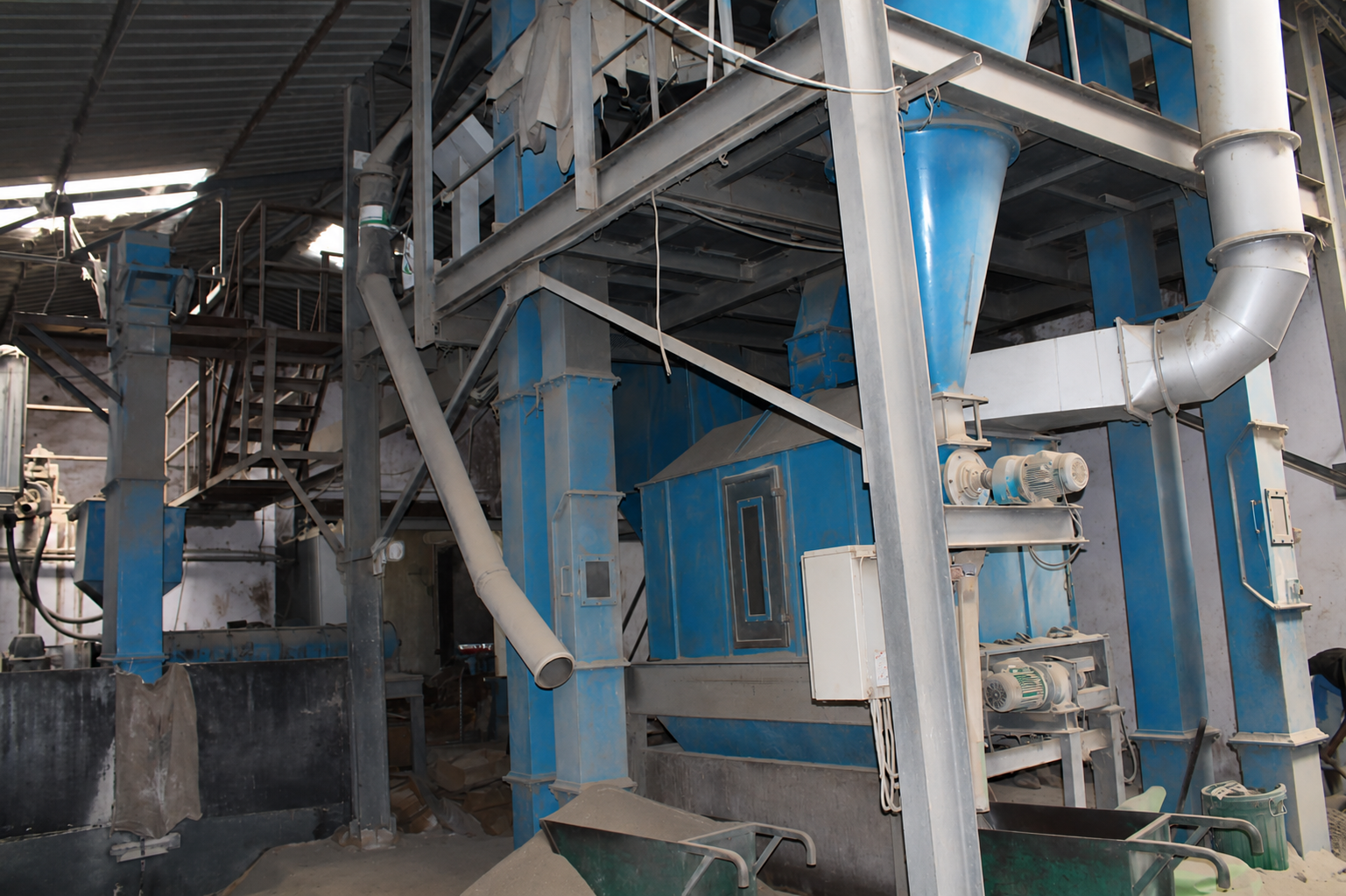 Industrial cattle feed manufacturing machinery and production equipment inside Shri Agrawal Agro Industries plant